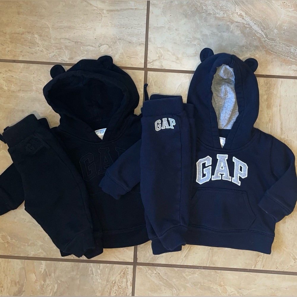 Gap sweatsuit bundle 6-12 months